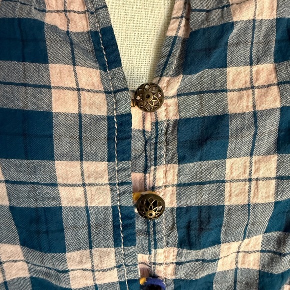 Pilcro Anthropologie Tavi Plaid Button Down Navy Pink Ruffle Collar Shirt Top XS - Picture 2 of 9